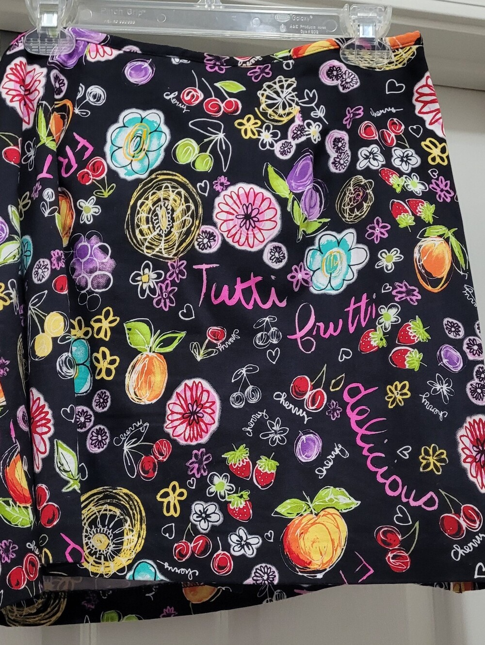 Pre-owned excellent Condition.  Size 12.  RL Richard New York  Skort.